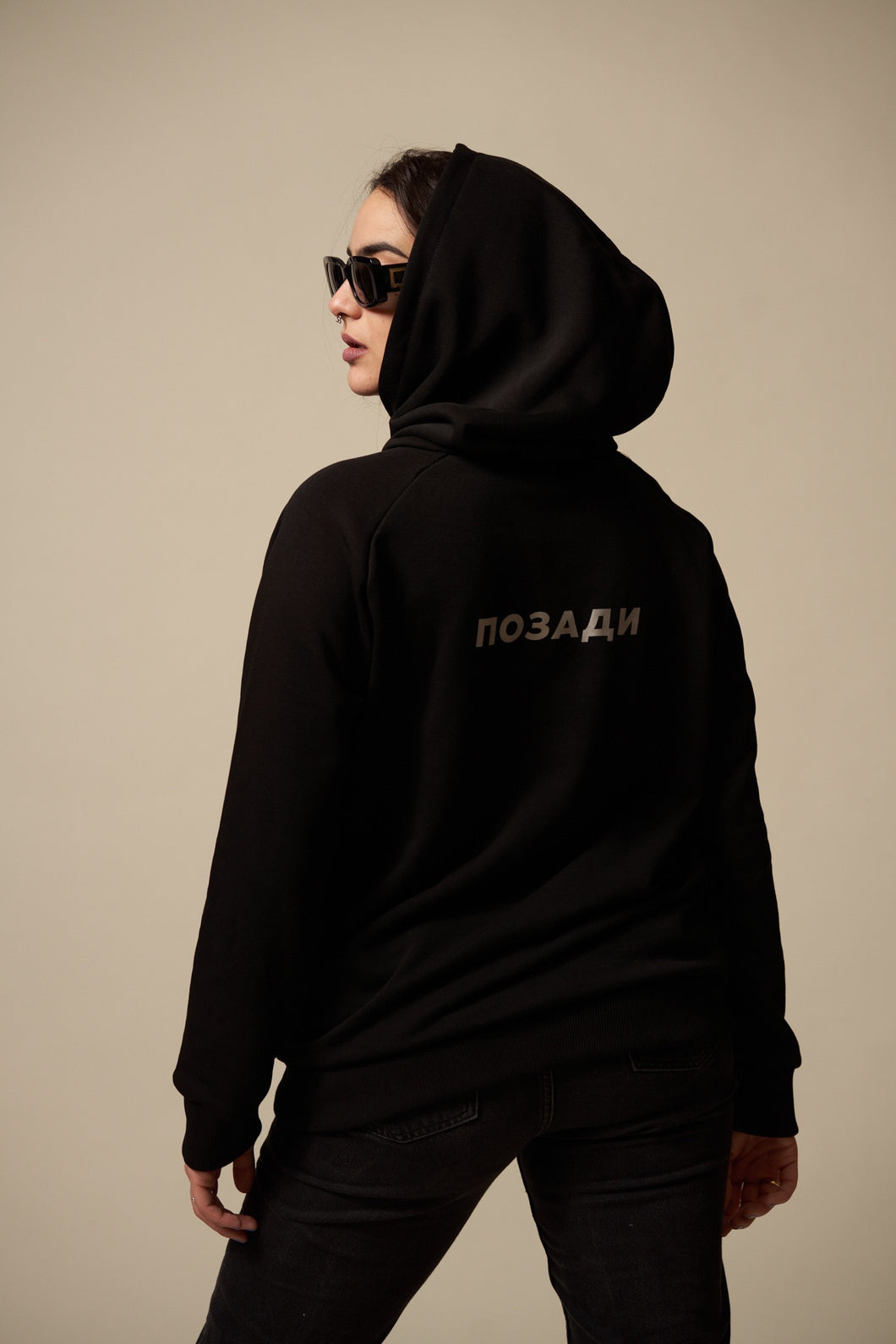 НАПРЕД/ПОЗАДИ 3M REFLECTIVE black hoodie